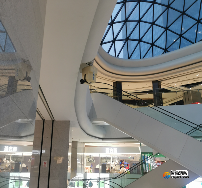 大型商业建筑的中庭处自动跟踪定位射流（消防水炮）
