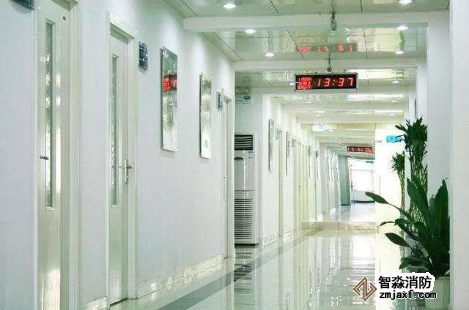 喷酒精消毒，遇明火烧伤，正确使用酒精消毒很重要
